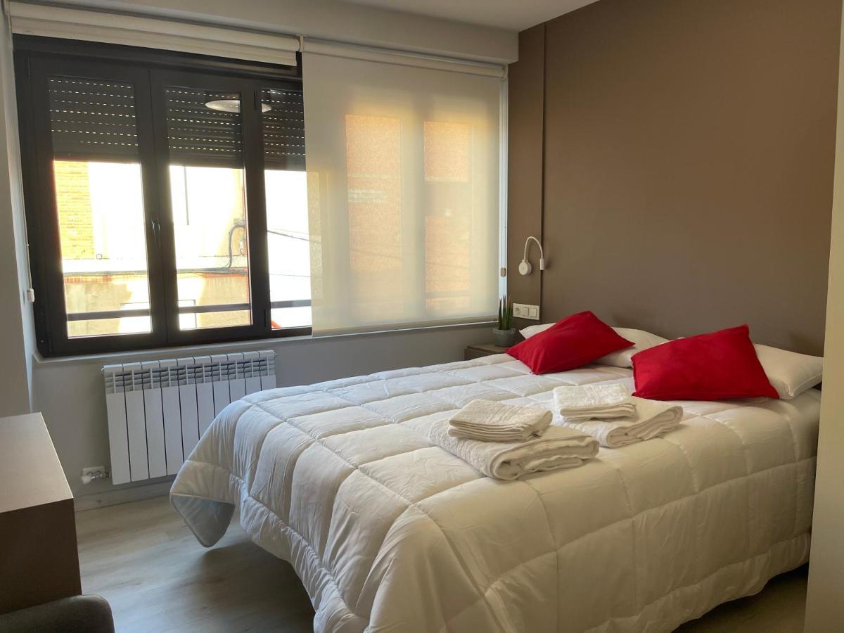 Apartamentos Puertas Del Orbigo Carrizo de la Ribera Екстериор снимка